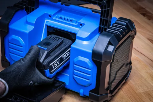 BGS technic Akkumulátoros DAB rádió | hibrid | 18 V és 230 V | akkumulátor nélkül (7387)
