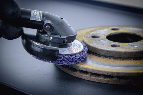 BGS technic Festék és rozsda eltávolító csiszolókorong, fekete, 100 x 16 mm (BGS 9184)