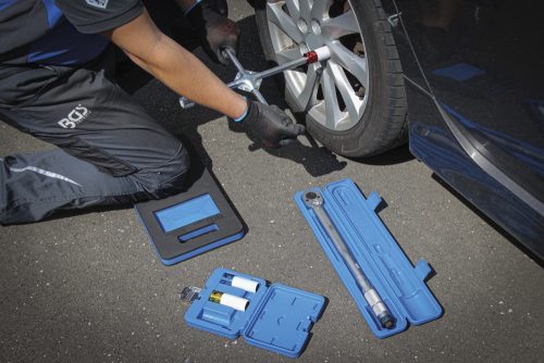 BGS technic Kerékcsere szervizkészlet gurulós kocsiemelővel 2,5 t | 10-részes. (BGS 9681)