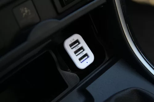 AMiO telefontöltő 3xUSB fehér PCH-03 (01027)