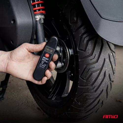 AMiO nyomásmérő 10 bar, 3-150 PSI (02940)