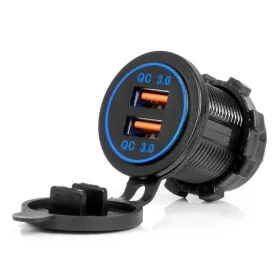   AMiO vízálló telefontöltő kék LED-háttérvilágítással 2xUSB QC3.0 12/24V (04218)
