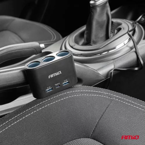 AMiO tripla szivargyújtó-elosztó töltő 2x USB-A 1x USB C 12/24V 120W 70cm (04361)