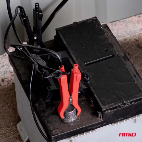 AMiO digitális akkumulátortöltő AGM GEL STD LiFePo4 max. 6A 6/12V PRO kampó (04532)