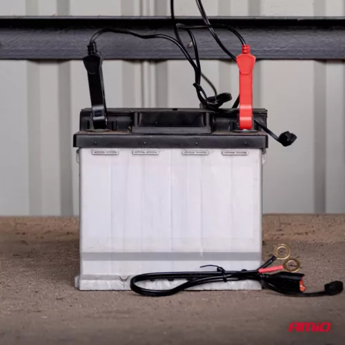 AMiO digitális akkumulátortöltő AGM GEL STD LiFePo4 max. 8A 12/24V PRO kampó (04533)