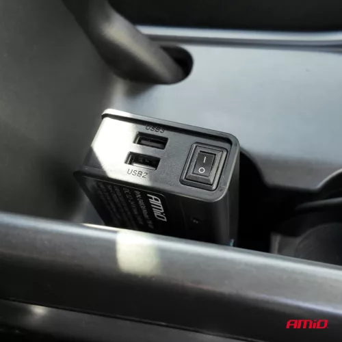 AMiO szivargyújtó-elosztó – töltő 3xUSB-a USB-C QC 3.0 PD 3.0. 148W (04836)