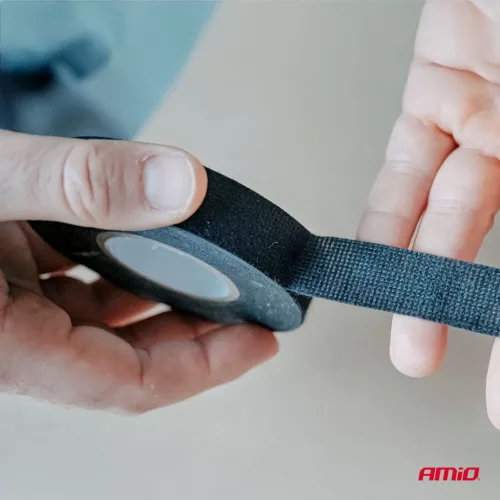 AMiO fekete szövetszalag elektromos szigeteléshez 19mm x 15m x 0.4mm (04853)