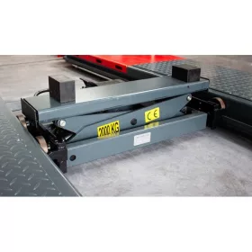   KROFtools Pneumatikus hidraulikus középső emelő négyoszlopos autóemelőhöz, 2 t, 230–580 mm (9828)