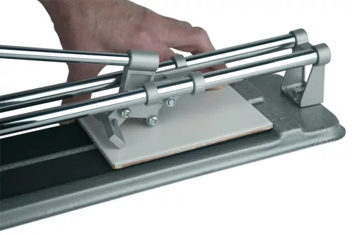 Mannesmann Csempevágó 300 mm, kompakt kézi burkolólap vágó (M  635)