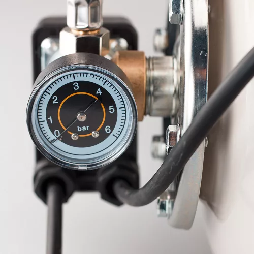 NAKAYAMA PRO Házi vízmű 1100 W, 24 literes tartállyal, 5 bar nyomással (NP2115)