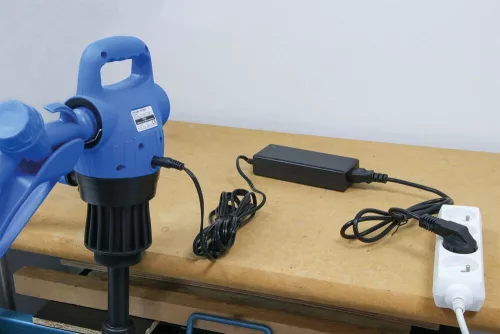 STILKER elektromos AdBlue® hordószivattyú nyomótömlővel, 12/230 V, 18 l/perc (08630)