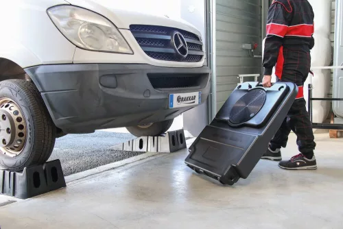 DRAKKAR mobil olajleeresztő tálca fogantyúval, állítva tárolható, 30 l (56777)