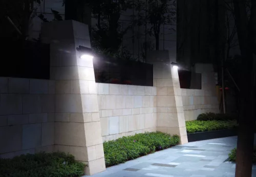 DRAKKAR napelemes LED reflektor, összecsukható, érzékelővel, 1150 lm, 10 W (82460)