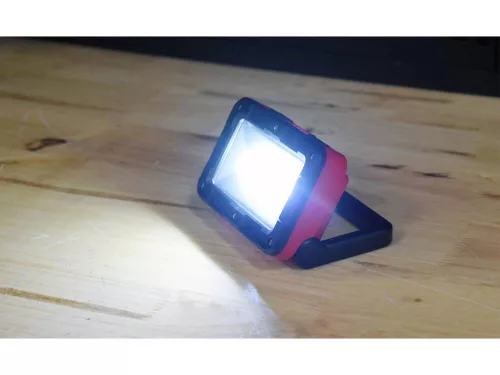 YATO Munkalámpa COB LED-del, 5 W, 300 lm, 2000 mAh akkumulátorral, mágneses talppal (YT-81819)
