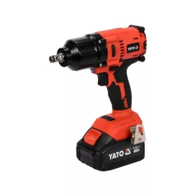  YATO Akkus ütvecsavarozó szénkefe nélküli 700Nm 18 V Li-ion (1 x 3,0 Ah akku + töltő) (YT-82806)